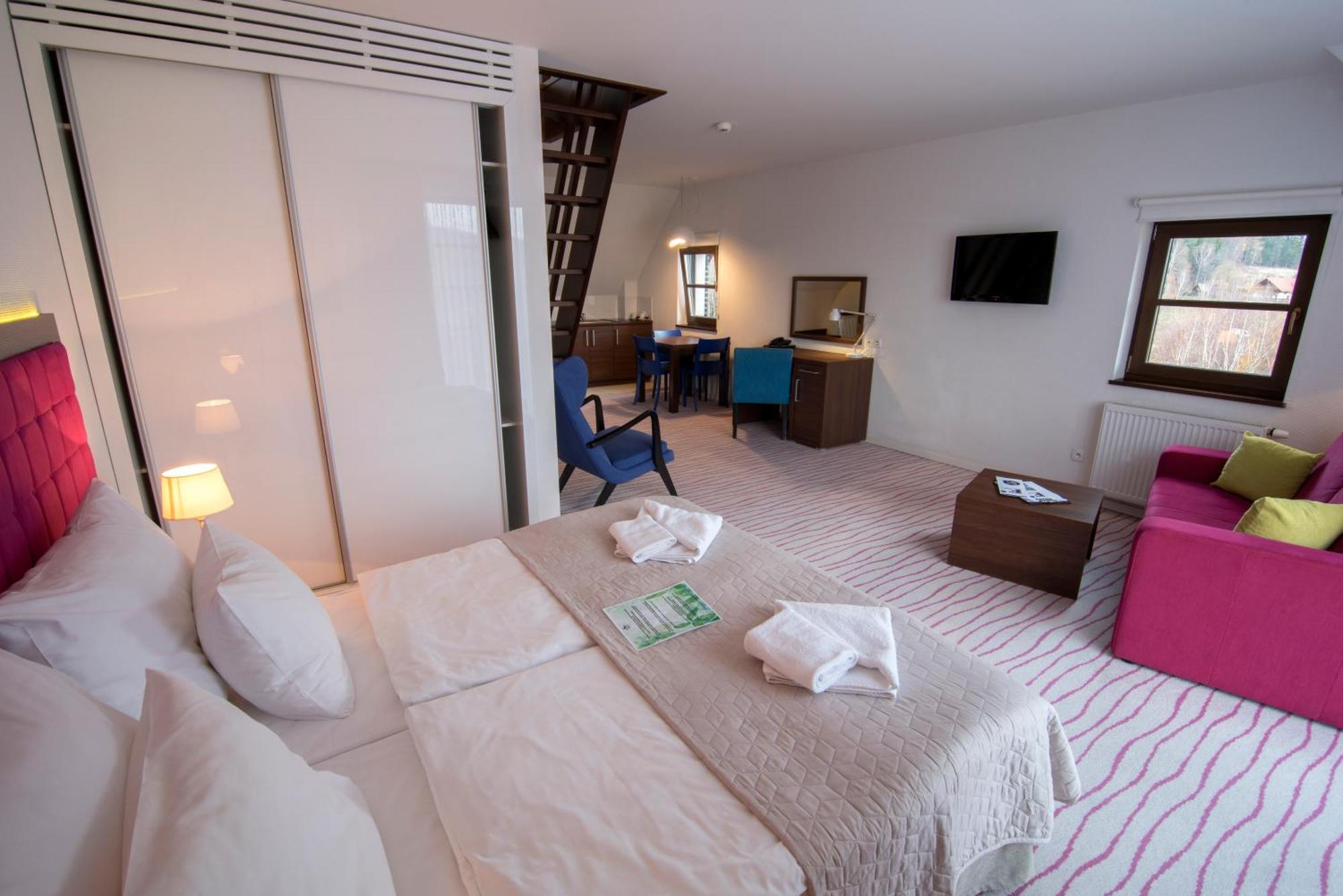 Aparthotel Flinski Sport & Spa Swieradow-Zdroj Bilik gambar