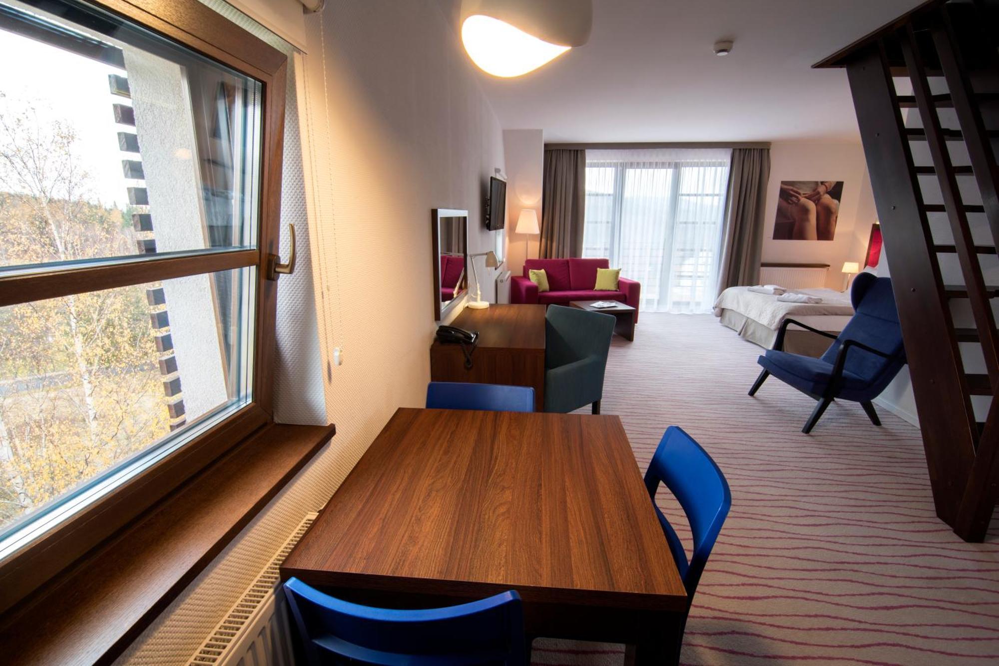 Aparthotel Flinski Sport & Spa Swieradow-Zdroj Bilik gambar